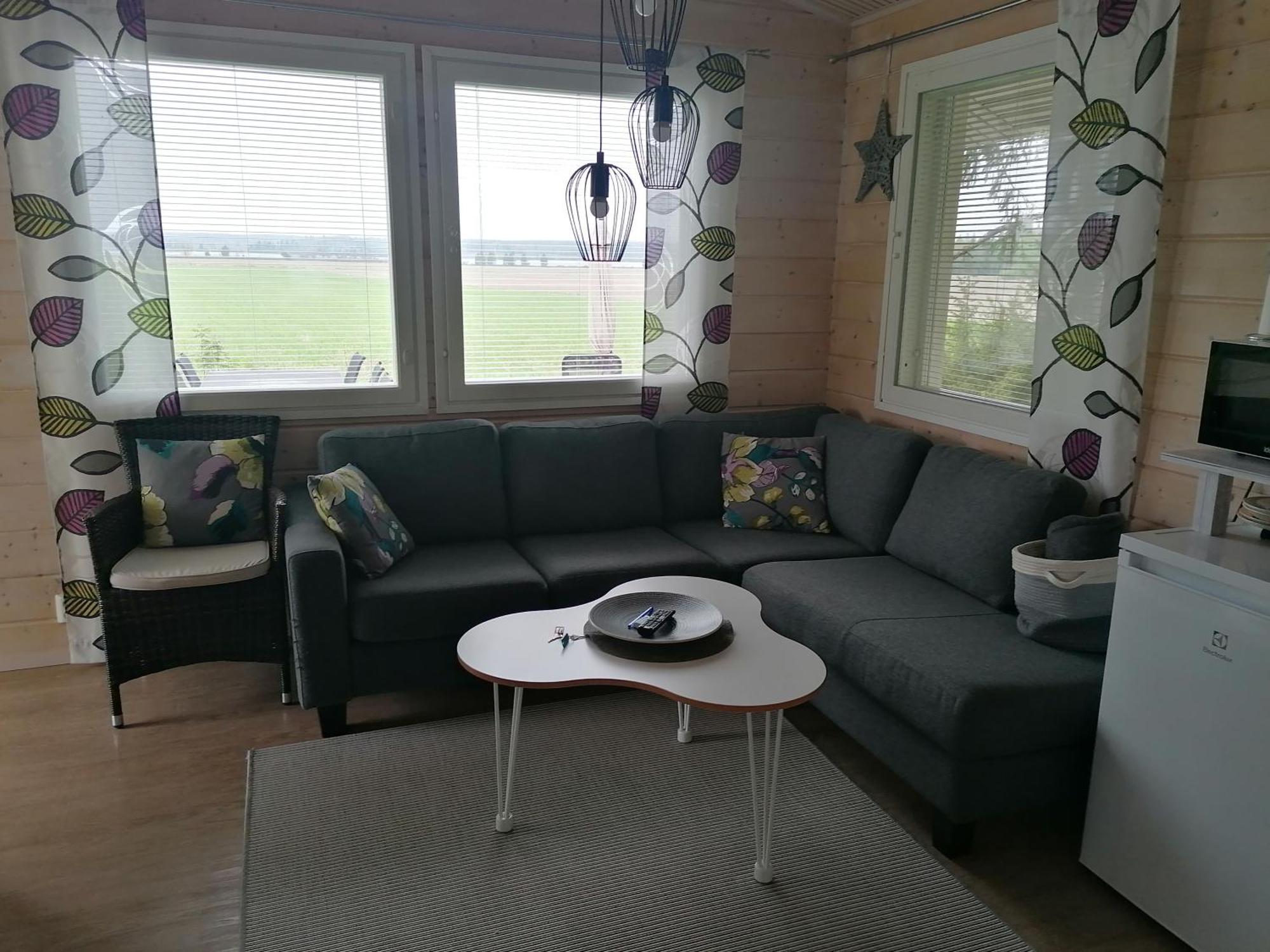 Viihtyisae Saunamoekki Paeaerakennuksen Takana, Oma Rauha Semesterbostad Nivala